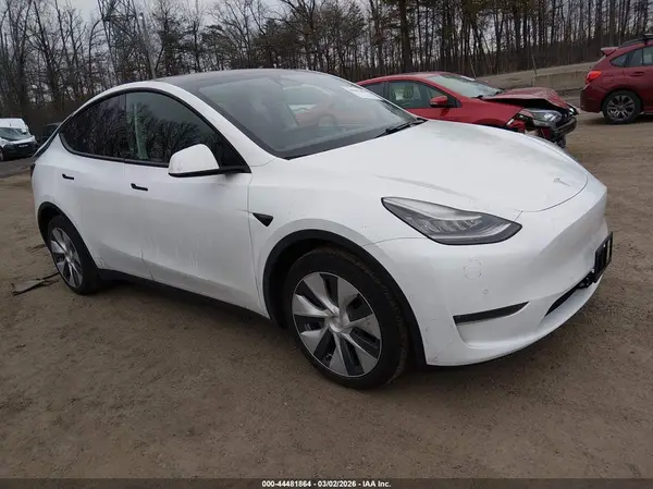 5YJYGDEE8MF077782 2021 TESLA MODEL Y - Image 1