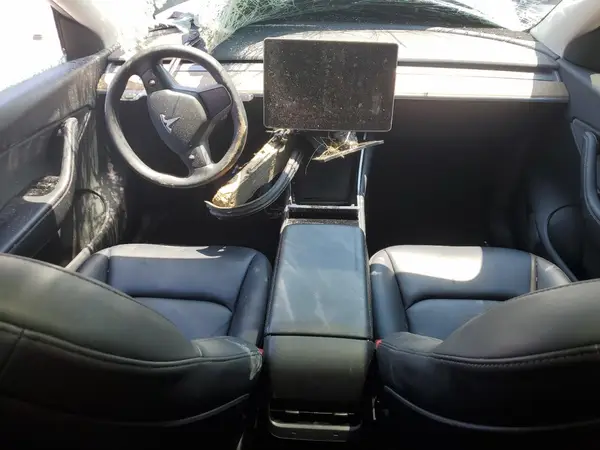 5YJYGDEE8MF084702 2021 TESLA MODEL Y - Image 8