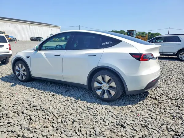 5YJYGDEE8MF085705 2021 TESLA MODEL Y - Image 2