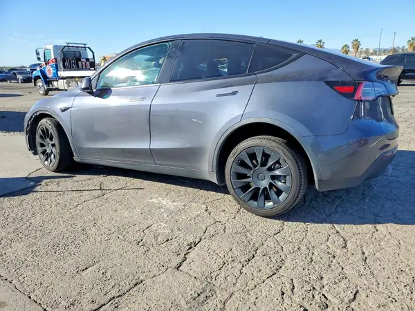 5YJYGDEE8MF091066 2021 TESLA MODEL Y - Image 2
