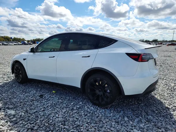 5YJYGDEE8MF100350 2021 TESLA MODEL Y - Image 2
