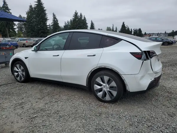 5YJYGDEE8MF106911 2021 TESLA MODEL Y - Image 2