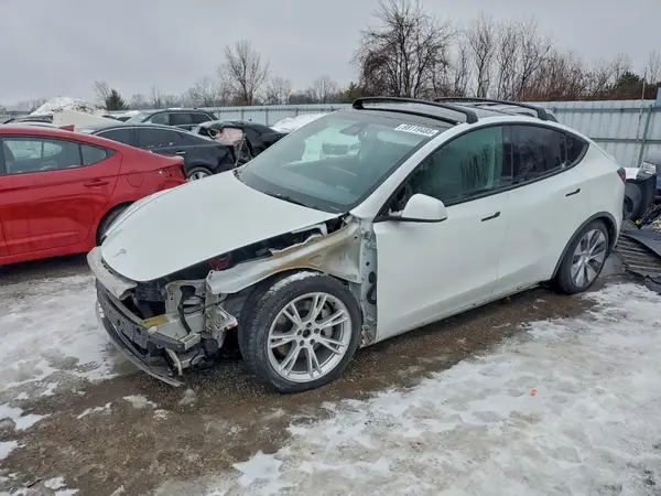5YJYGDEE8MF108836 2021 TESLA MODEL Y - Image 1