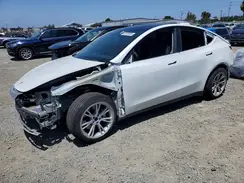 5YJYGDEE8MF110070 2021 TESLA MODEL Y