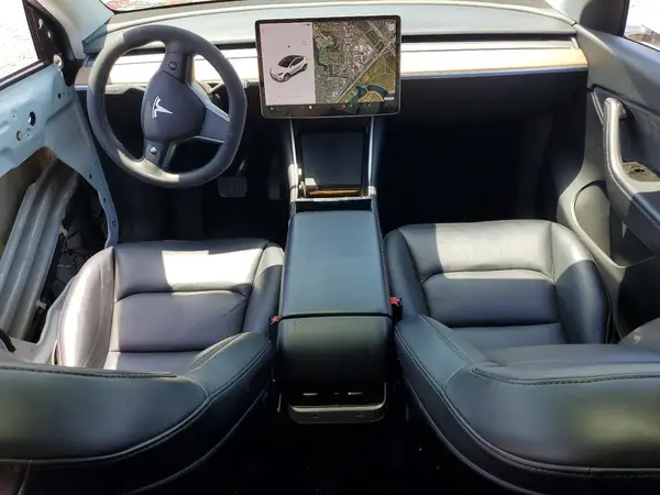 5YJYGDEE8MF110070 2021 TESLA MODEL Y - Image 8