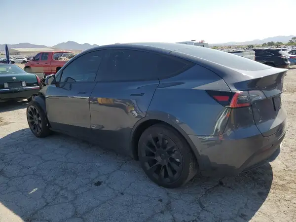 5YJYGDEE8MF111543 2021 TESLA MODEL Y - Image 2