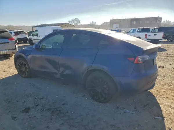 5YJYGDEE8MF111610 2021 TESLA MODEL Y - Image 2