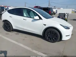 5YJYGDEE8MF112417 2021 TESLA MODEL Y