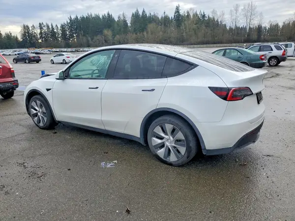 5YJYGDEE8MF117066 2021 TESLA MODEL Y - Image 2