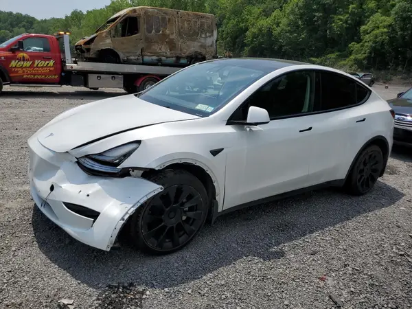 5YJYGDEE8MF119867 2021 TESLA MODEL Y - Image 1