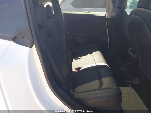 5YJYGDEE8MF125104 2021 TESLA MODEL Y - Image 8