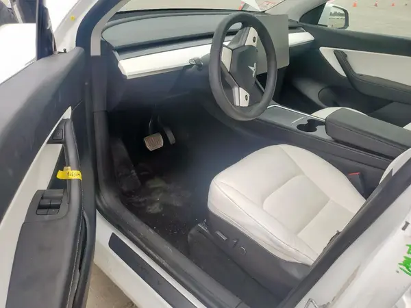 5YJYGDEE8MF130156 2021 TESLA MODEL Y - Image 8
