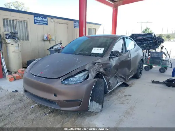 5YJYGDEE8MF140038 2021 TESLA MODEL Y - Image 2