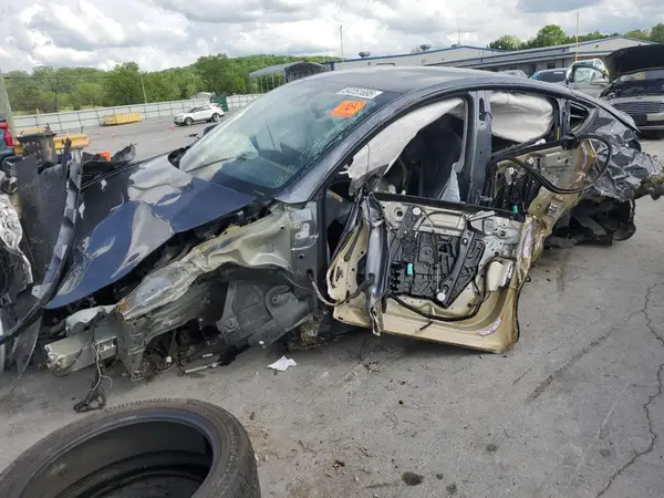 5YJYGDEE8MF146261 2021 TESLA MODEL Y - Image 1