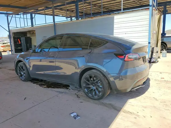 5YJYGDEE8MF152996 2021 TESLA MODEL Y - Image 2