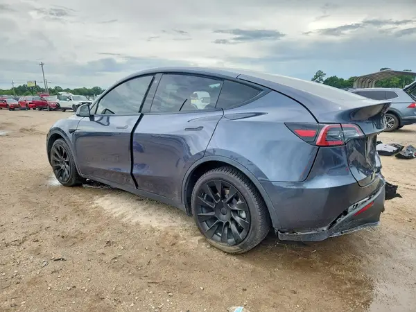 5YJYGDEE8MF158653 2021 TESLA MODEL Y - Image 2