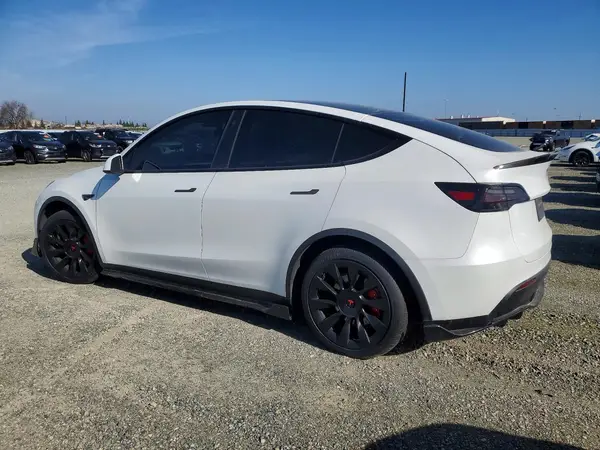 5YJYGDEE8MF161536 2021 TESLA MODEL Y - Image 2