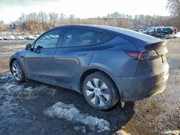 5YJYGDEE8MF175209 2021 TESLA MODEL Y - Image 2