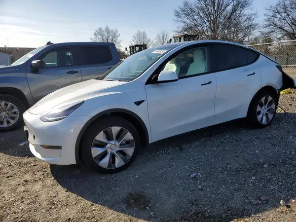 5YJYGDEE8MF178823 2021 TESLA MODEL Y - Image 1