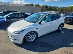 5YJYGDEE8MF195895 2021 TESLA MODEL Y