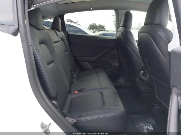 5YJYGDEE8MF199686 2021 TESLA MODEL Y - Image 8