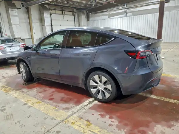 5YJYGDEE8MF203476 2021 TESLA MODEL Y - Image 2