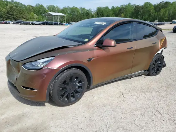 5YJYGDEE8MF208774 2021 TESLA MODEL Y - Image 1