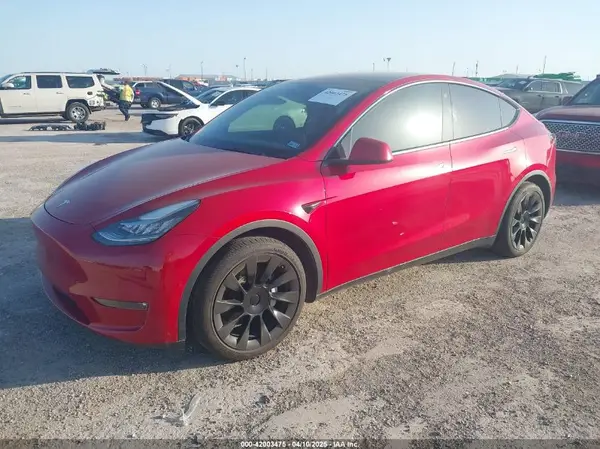 5YJYGDEE8MF210184 2021 TESLA MODEL Y - Image 2
