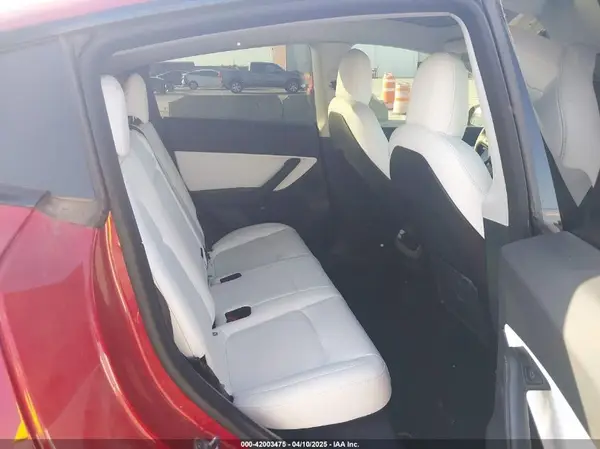 5YJYGDEE8MF210184 2021 TESLA MODEL Y - Image 8