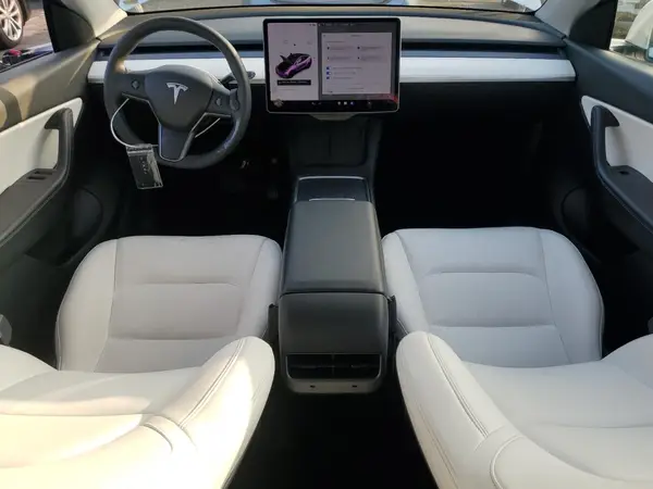 5YJYGDEE8MF213022 2021 TESLA MODEL Y - Image 8