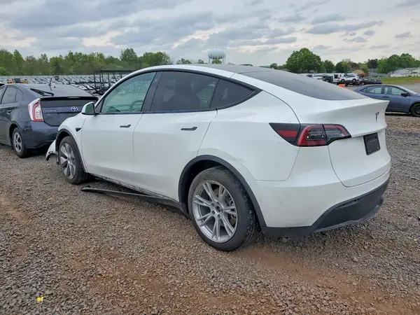 5YJYGDEE8MF231407 2021 TESLA MODEL Y - Image 2
