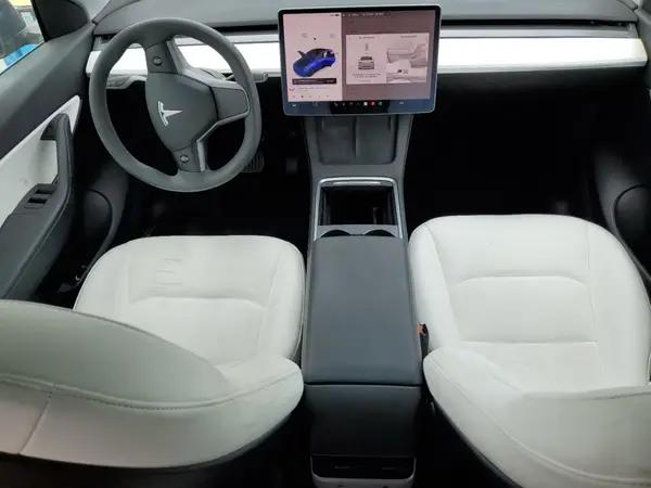 5YJYGDEE8MF240379 2021 TESLA MODEL Y - Image 8