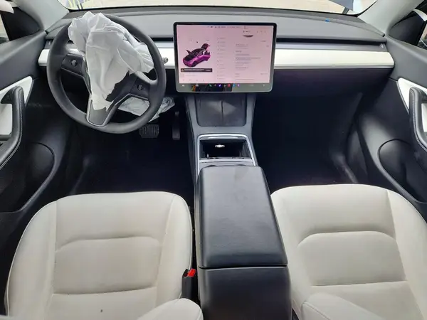 5YJYGDEE8MF240401 2021 TESLA MODEL Y - Image 8