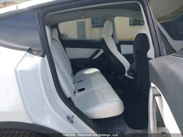 5YJYGDEE8MF253066 2021 TESLA MODEL Y - Image 8