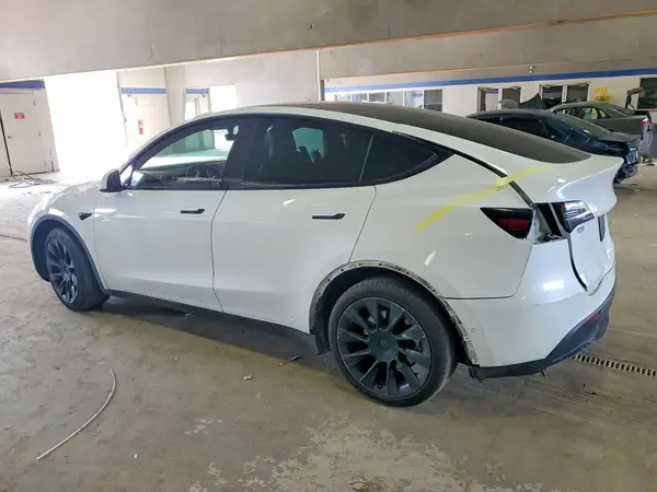 5YJYGDEE8MF253181 2021 TESLA MODEL Y - Image 2