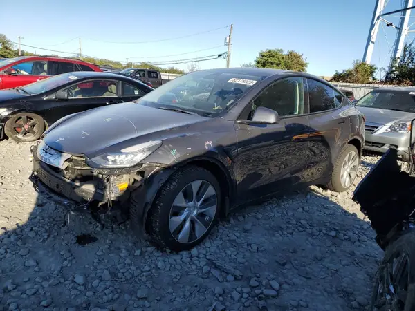 5YJYGDEE8MF262091 2021 TESLA MODEL Y - Image 1