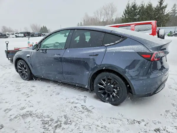 5YJYGDEE8MF264889 2021 TESLA MODEL Y - Image 2