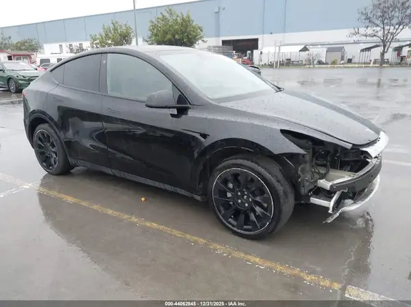 5YJYGDEE8MF272037 2021 TESLA MODEL Y - Image 1