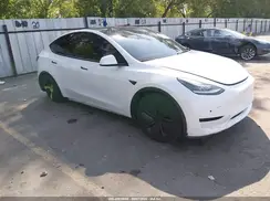 5YJYGDEE8MF273012 2021 TESLA MODEL Y
