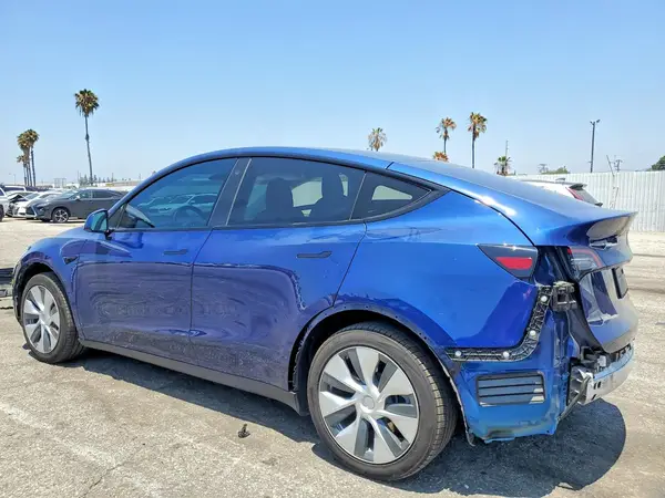 5YJYGDEE8MF274953 2021 TESLA MODEL Y - Image 2