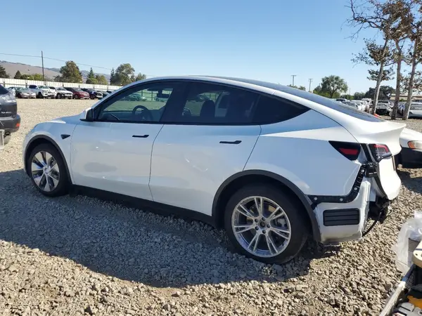 5YJYGDEE8MF275472 2021 TESLA MODEL Y - Image 2