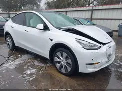 5YJYGDEE8MF283457 2021 TESLA MODEL Y