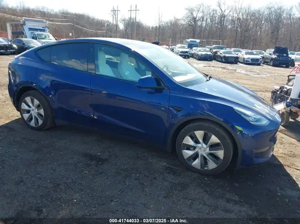 5YJYGDEE8MF293230 2021 TESLA MODEL Y - Image 1