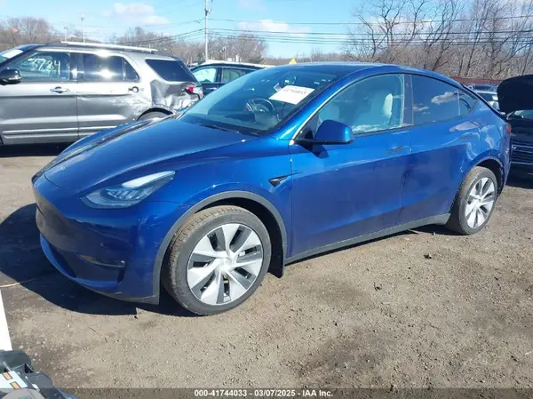 5YJYGDEE8MF293230 2021 TESLA MODEL Y - Image 2