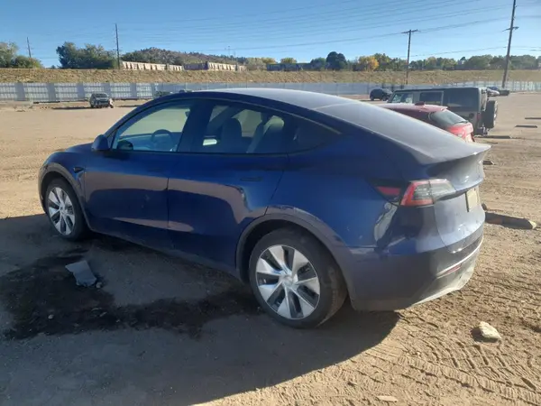 5YJYGDEE8MF299660 2021 TESLA MODEL Y - Image 2