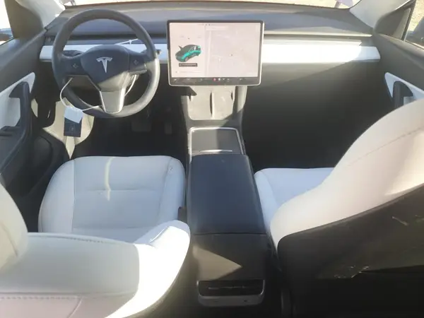 5YJYGDEE8MF299660 2021 TESLA MODEL Y - Image 8