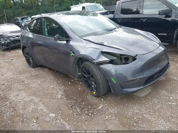 5YJYGDEE9LF011854 2020 TESLA MODEL Y - Image 1