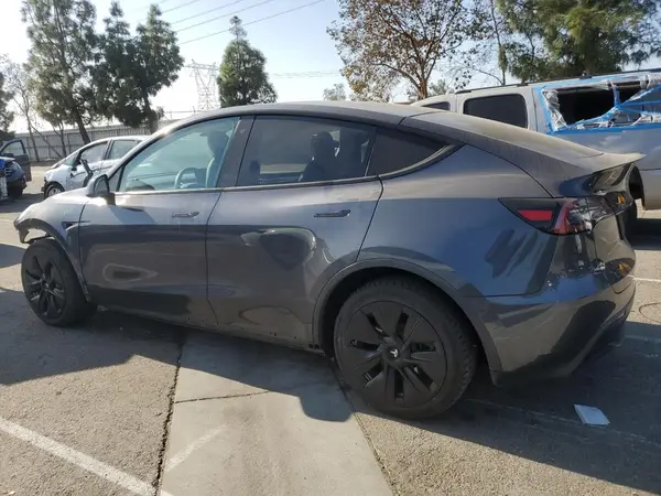 5YJYGDEE9LF013376 2020 TESLA MODEL Y - Image 2