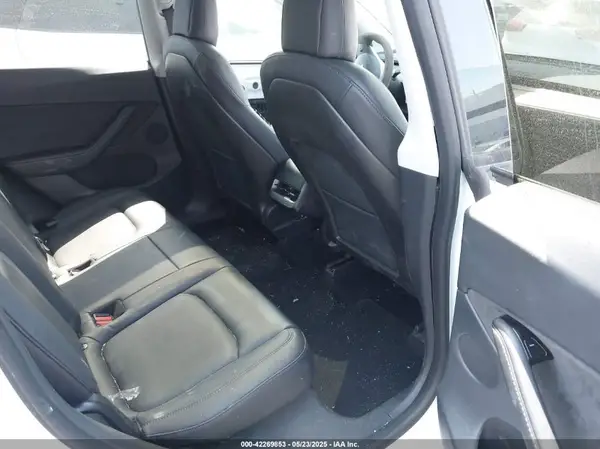 5YJYGDEE9LF015631 2020 TESLA MODEL Y - Image 8