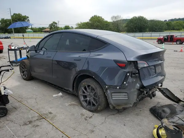 5YJYGDEE9LF021221 2020 TESLA MODEL Y - Image 2
